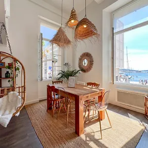 https://grand-t3-vue-mer-port-toulon.fr-provencehotel.com